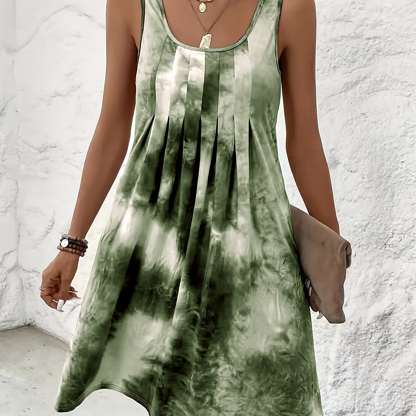 Plus Size Dames Casual Mouwloze Tie-Dye Print Jurk - Levendig Paars & Blauw Willekeurig Patroon, Losse Pasvorm Ronde Hals Potloodrok, Wasbare Zomerjurk, Vlottende Stof Gown