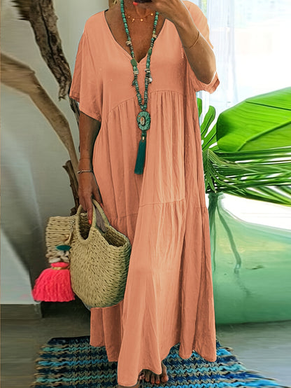Plus Size - Dames Plus Size A-Line Plissé Maxi Jurk - V-hals, Korte Mouw, Effen Kleur, Lichtblauw & Witte Strepen, Zomerse Elegance, Casual Stijl, Casual Zomerjurk | V-hals Jurk | Plissé Detailering, Plus Size Jurk