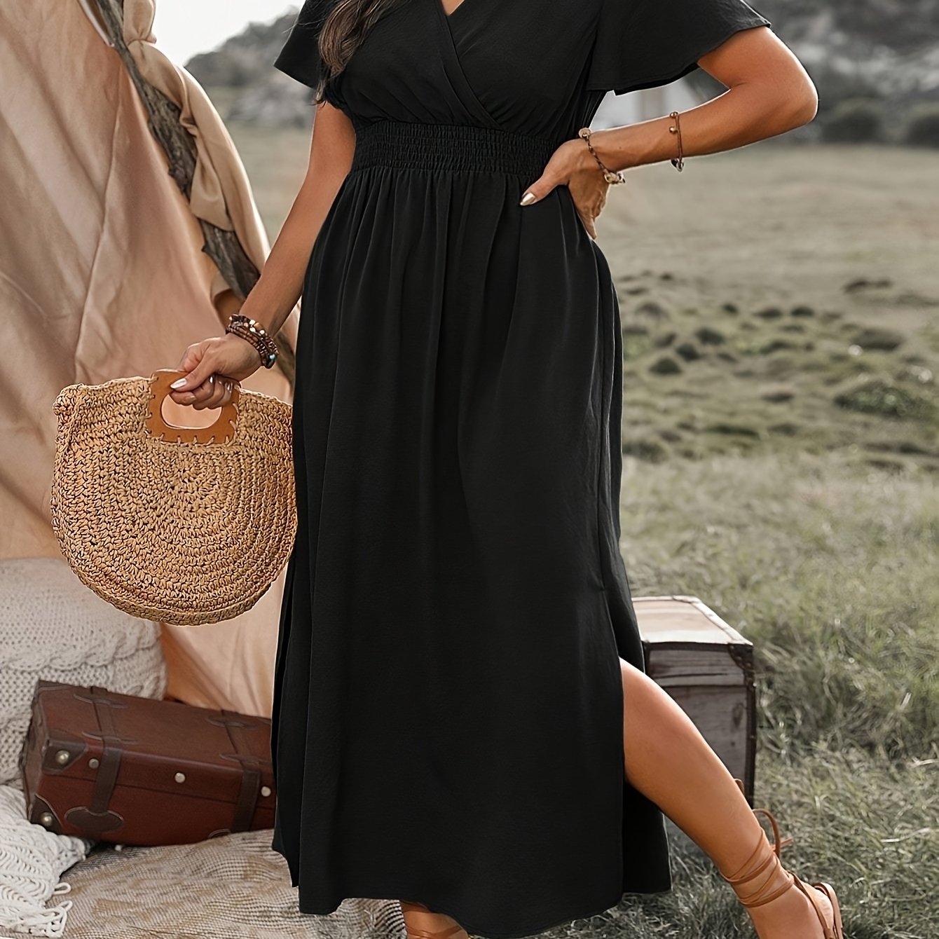 Elegante plus-size Franse stijl V-hals jurk met kantel detail, lange mouw en uitlopende zoom - Effen kleur, perfect voor lente/zomer, plus-size jurk